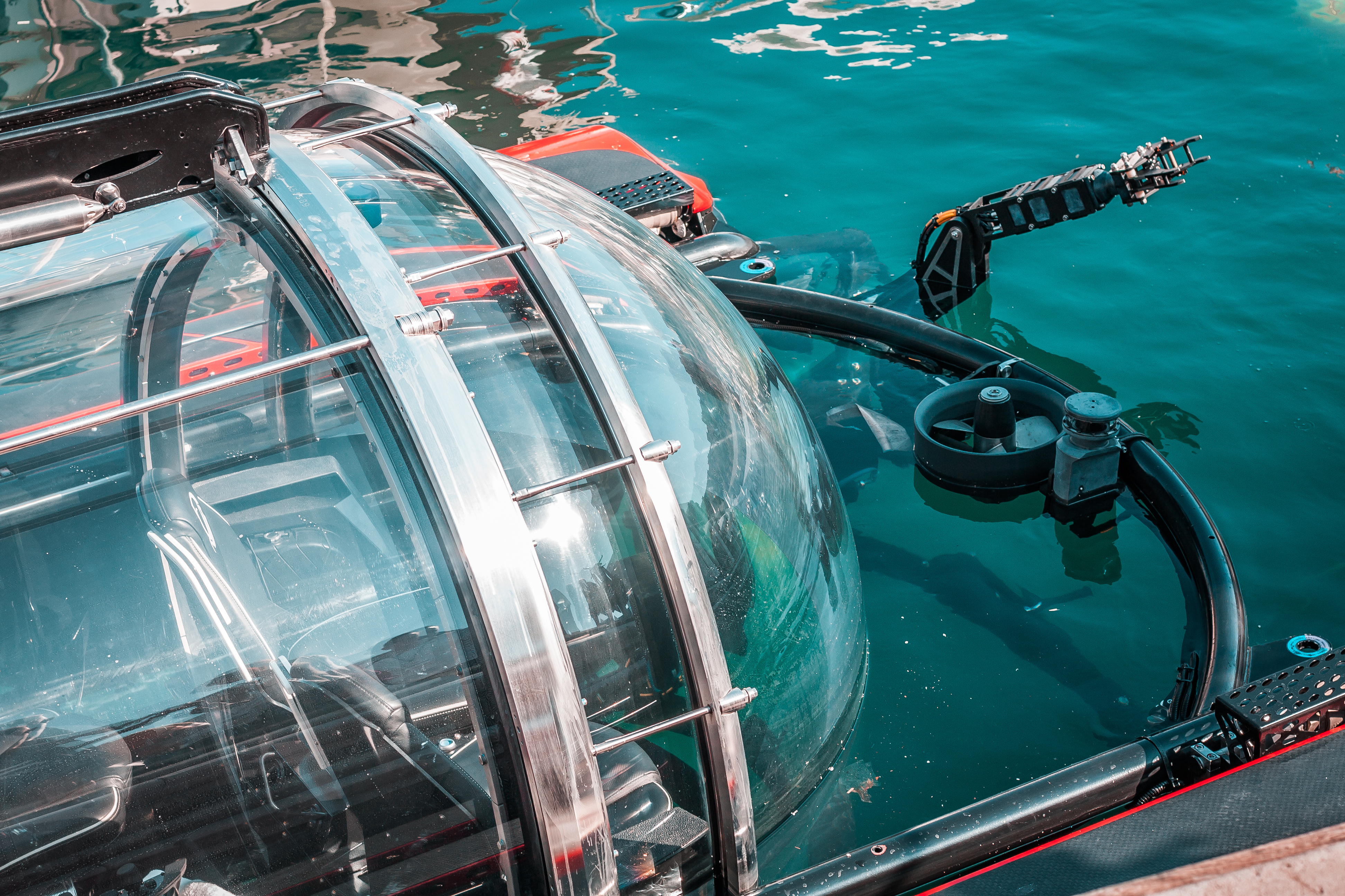 Commercial Submersible Vehicle